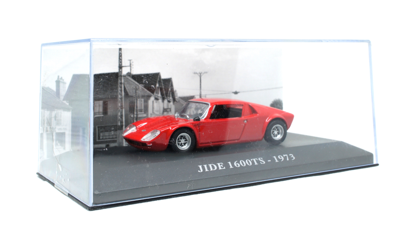 Illustration for article titled French Friday: Cette une miniature GT39.4!